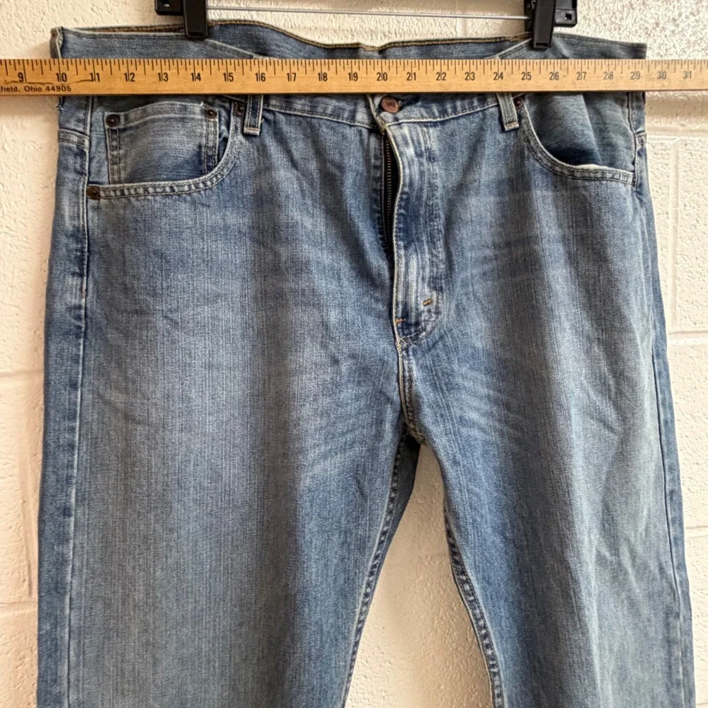 Levis levi 569